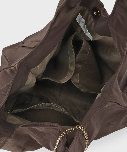 OPAQUE.CLIP（オペークドットクリップ）の「【A4サイズ対応】ヌバック調合皮ビッグトート（トートバッグ・レディース・ナチュラル/ブラウン系その他/ブラック・00）」の17枚目の写真