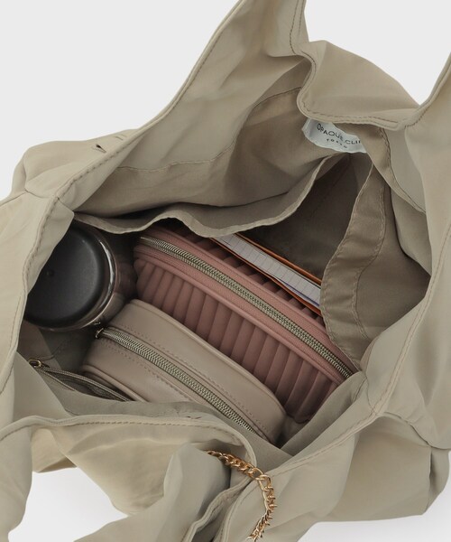 OPAQUE.CLIP（オペークドットクリップ）の「【A4サイズ対応】ヌバック調合皮ビッグトート（トートバッグ・レディース・ナチュラル/ブラウン系その他/ブラック・00）」の19枚目の写真