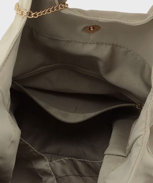 OPAQUE.CLIP（オペークドットクリップ）の「【A4サイズ対応】ヌバック調合皮ビッグトート（トートバッグ・レディース・ナチュラル/ブラウン系その他/ブラック・00）」の21枚目の写真