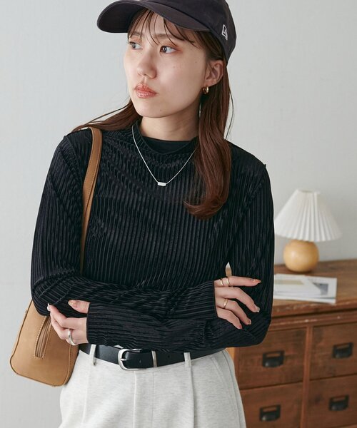 DISCOAT(ディスコート)の「【WEB限定】ベロアストライププルオーバー(Tシャツ/カットソー・レディース・ライトベージュ/ブラック/チャコールグレー/ピンク/モカ・FREE)」の14枚目の写真