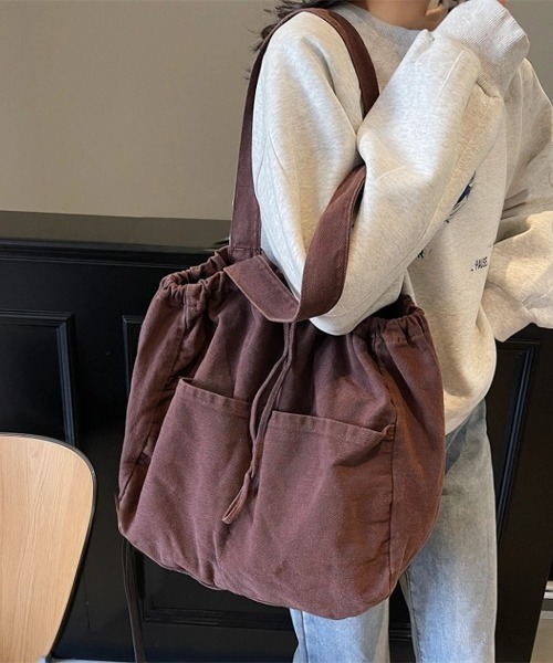 cammie(キャミー)の「ドローストリングビッグトートバッグ(トートバッグ・レディース・カーキ/アイボリー/ブラック/ブラウン/ダークグレー・F)」の20枚目の写真