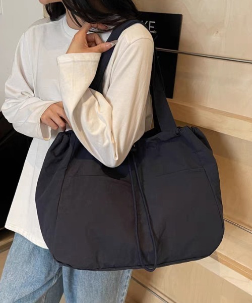 cammie(キャミー)の「ドローストリングビッグトートバッグ(トートバッグ・レディース・カーキ/アイボリー/ブラック/ブラウン/ダークグレー・F)」の13枚目の写真