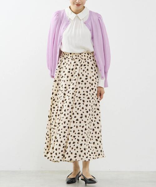 Tiara（ティアラ）の「タックカラー付ブラウス（シャツ/ブラウス・レディース・ホワイト/キャメル/ネイビー・FREE）」の6枚目の写真