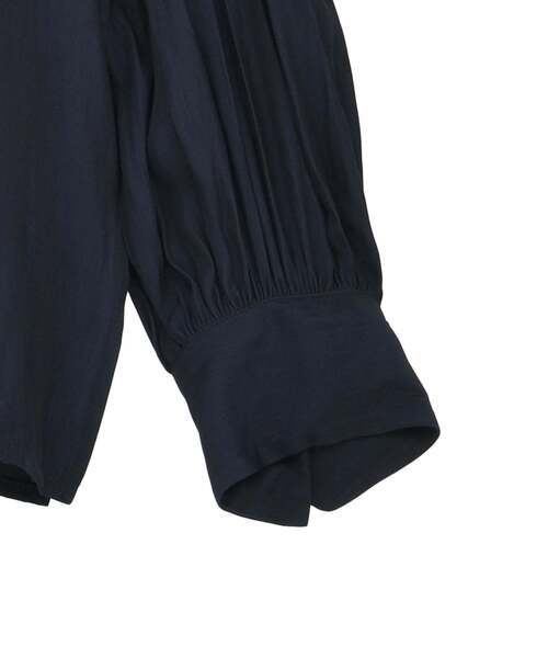 Tiara（ティアラ）の「タックカラー付ブラウス（シャツ/ブラウス・レディース・ホワイト/キャメル/ネイビー・FREE）」の22枚目の写真