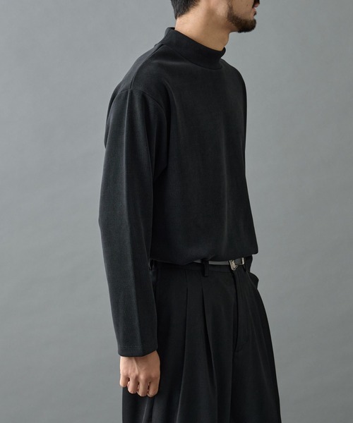 COLONY 2139（コロニートゥーワンスリーナイン）の「カットモールハイネックプルオーバー（Tシャツ/カットソー・メンズ・ホワイト/ブラック/グレイッシュベージュ・LARGE/MEDIUM）」の15枚目の写真