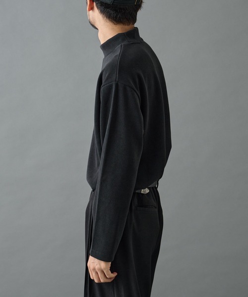 COLONY 2139（コロニートゥーワンスリーナイン）の「カットモールハイネックプルオーバー（Tシャツ/カットソー・メンズ・ホワイト/ブラック/グレイッシュベージュ・LARGE/MEDIUM）」の13枚目の写真