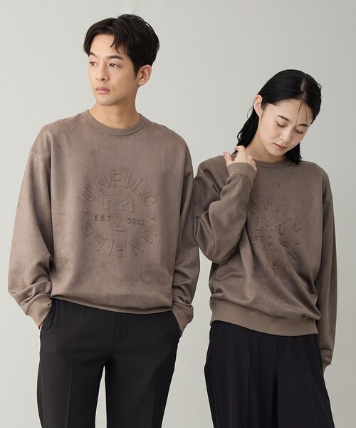 UNFILO(アンフィーロ)の「クリーンスエード エンボスロゴ クルー(Tシャツ/カットソー・メンズ・ブラウン系/グレー系・SMALL/MEDIUM/LARGE/X-LARGE)」の2枚目の写真