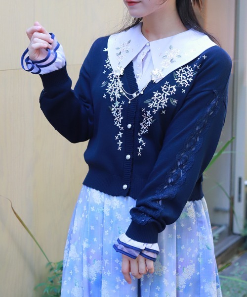 フォクシー　カーディガン　ボレロ　38 新品 金木犀刺繍ニットカーディガン（カーディガン/ボレロ）｜axes