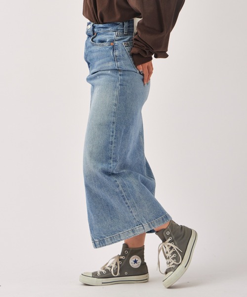 Calvin Klein(カルバン・クライン)の「Calvin Klein/カルバンクライン DENIM MAXI SKIRT SHORELINE CKパッチ デニムマキシスカート(デニムスカート・レディース・インディゴブルー・23/24/26)」の4枚目の写真