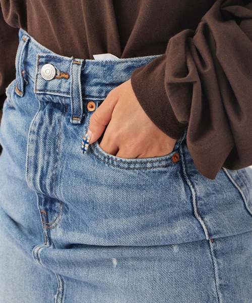 Calvin Klein(カルバン・クライン)の「Calvin Klein/カルバンクライン DENIM MAXI SKIRT SHORELINE CKパッチ デニムマキシスカート(デニムスカート・レディース・インディゴブルー・23/24/26)」の13枚目の写真