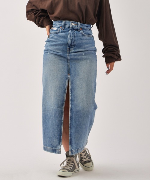Calvin Klein(カルバン・クライン)の「Calvin Klein/カルバンクライン DENIM MAXI SKIRT SHORELINE CKパッチ デニムマキシスカート(デニムスカート・レディース・インディゴブルー・23/24/26)」の2枚目の写真