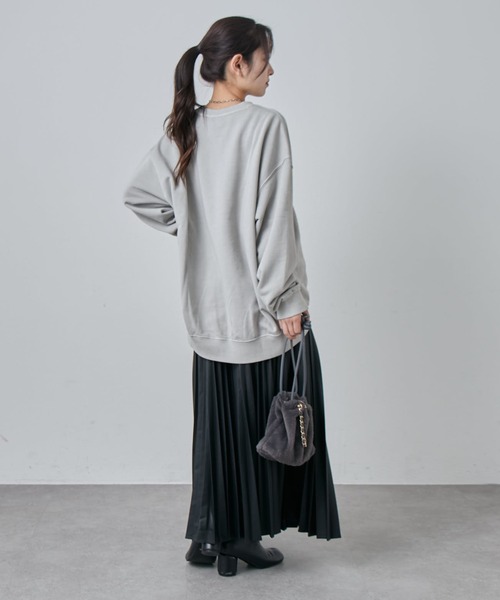 Lui's（ルイス）の「ピグメント加工ロゴスウェット（スウェット・レディース・チャコールグレー/ライトグレー/ネイビー・FREE）」の9枚目の写真