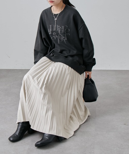 Lui's（ルイス）の「ピグメント加工ロゴスウェット（スウェット・レディース・チャコールグレー/ライトグレー/ネイビー・FREE）」の13枚目の写真