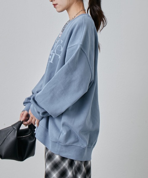 Lui's（ルイス）の「ピグメント加工ロゴスウェット（スウェット・レディース・チャコールグレー/ライトグレー/ネイビー・FREE）」の19枚目の写真