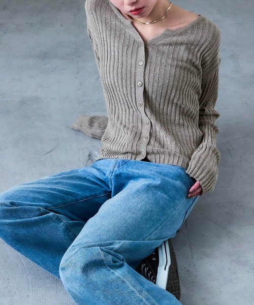 Fashion Letter(ファッションレター)の「キーネックカーディガン(カーディガン/ボレロ・レディース・ベージュ/チャコール/ブラック・FREE)」の3枚目の写真