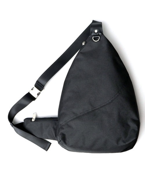 REGiSTA(レジスタ)の「REGiSTA WATER REPELLENT STLING BAG(ボディバッグ/ウエストポーチ・メンズ・ブラック・FREE)」の1枚目の写真