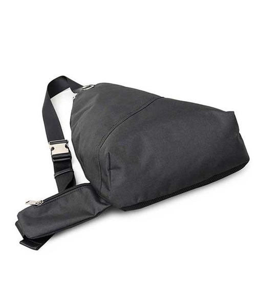 REGiSTA(レジスタ)の「REGiSTA WATER REPELLENT STLING BAG(ボディバッグ/ウエストポーチ・メンズ・ブラック・FREE)」の12枚目の写真
