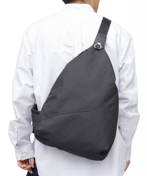 REGiSTA(レジスタ)の「REGiSTA WATER REPELLENT STLING BAG(ボディバッグ/ウエストポーチ・メンズ・ブラック・FREE)」の11枚目の写真