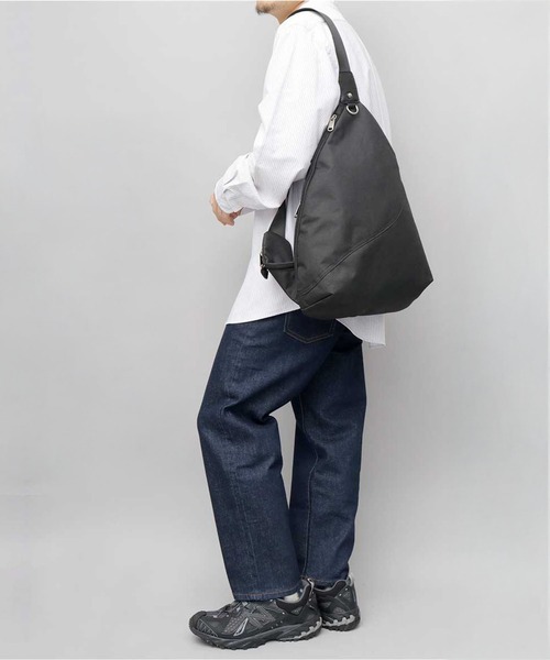 REGiSTA(レジスタ)の「REGiSTA WATER REPELLENT STLING BAG(ボディバッグ/ウエストポーチ・メンズ・ブラック・FREE)」の13枚目の写真