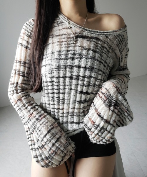 me+em select(ミームセレクト)の「【 2color 】メランジルーズシアーリブニット / melange loose sheer rib knit(ニット/セーター・レディース・ブラック/ホワイト・FREE)」の2枚目の写真