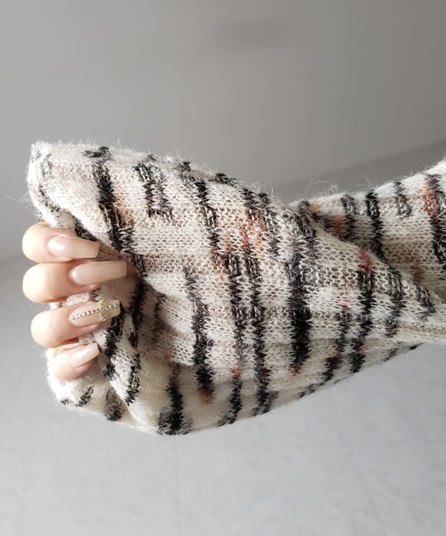 me+em select(ミームセレクト)の「【 2color 】メランジルーズシアーリブニット / melange loose sheer rib knit(ニット/セーター・レディース・ブラック/ホワイト・FREE)」の3枚目の写真