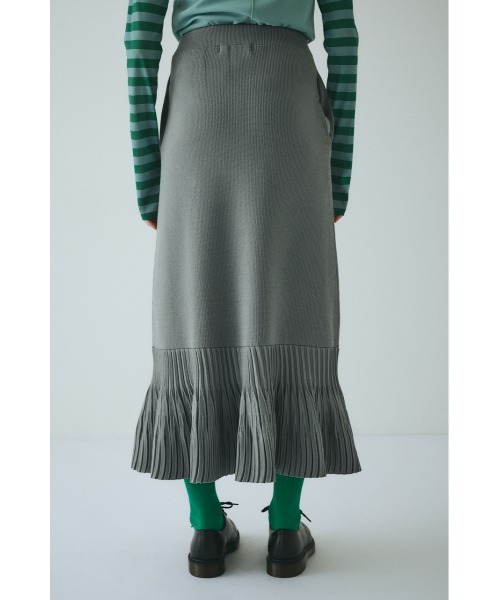 HeRIN.CYE（ヘリンドットサイ）の「Pleated hem knit skirt　　プリーツヘムニットスカート（スカート・レディース・ブラック/ブルー/グレー・FREE）」の13枚目の写真