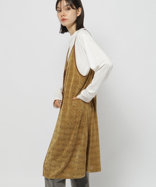 niko and...（ニコアンド）の「3WAYベロアレースキャミワンピース（ワンピース・レディース・チャコール/マスタード/アイボリー・FREE）」の9枚目の写真