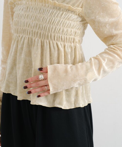 Kastane（カスタネ）の「【4色展開】B ベロアシャーリングトップス（Tシャツ/カットソー・レディース・カーキ/ブラック/アイボリー/ベージュ・FREE）」の14枚目の写真