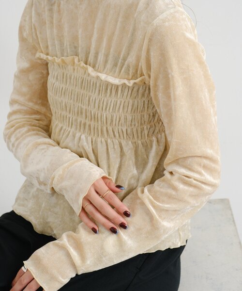 Kastane（カスタネ）の「【4色展開】B ベロアシャーリングトップス（Tシャツ/カットソー・レディース・カーキ/ブラック/アイボリー/ベージュ・FREE）」の10枚目の写真