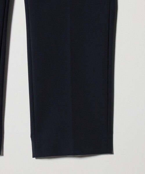 A DAY IN THE LIFE UNITED ARROWS(アデイインザライフユナイテッドアローズ)の「ダブルニット テーパードパンツ ‐ウォッシャブル・セットアップ対応‐ <A DAY IN THE LIFE>(その他パンツ・レディース・ブラック/ダークブラウン/ネイビー・40/38/36)」の9枚目の写真