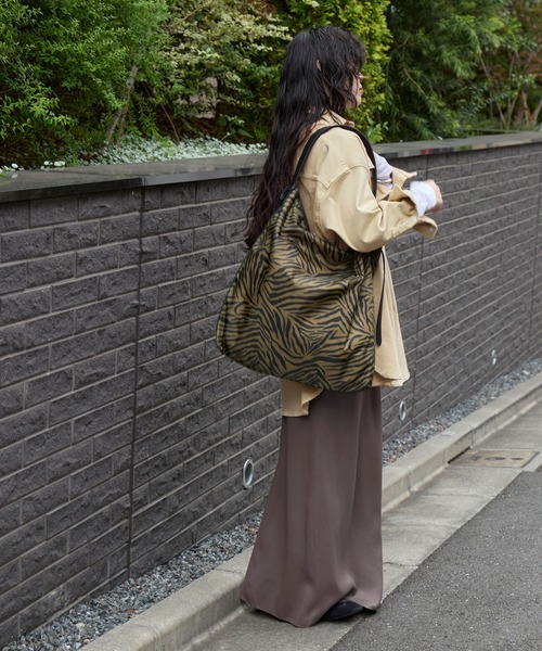 marco masi（マルコマージ）の「【MARCO MASI】ゼブラ柄ナイロンバッグ-NYLON BAG（トートバッグ・レディース・ゼブラ・FREE）」の8枚目の写真