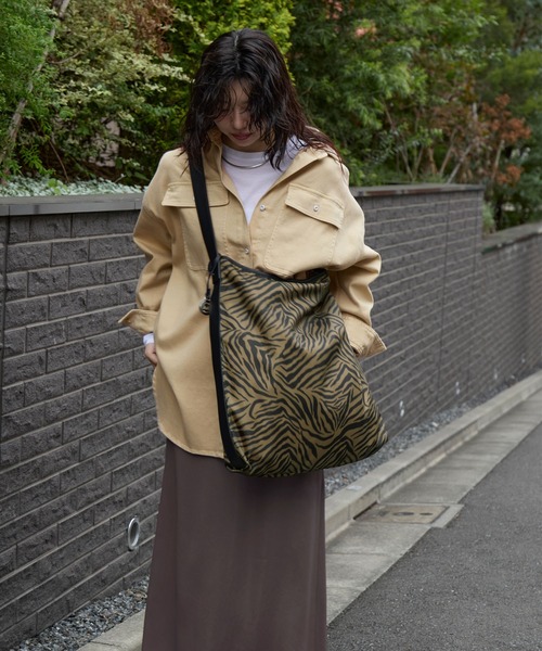 marco masi（マルコマージ）の「【MARCO MASI】ゼブラ柄ナイロンバッグ-NYLON BAG（トートバッグ・レディース・ゼブラ・FREE）」の10枚目の写真