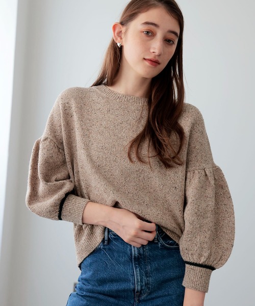 Jines（ジネス）の「キラキラツィードボリュームスリーブニット