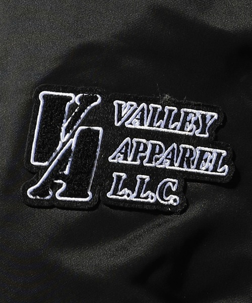 Valley Apparel(バレーアパレル)の「スタジャン風MA-1 フライトナイロンジャケット/フライトジャケット(MA-1・メンズ・シルバー/ブラック・LARGE/X-LARGE/MEDIUM/SMALL)」の9枚目の写真