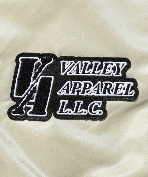 Valley Apparel(バレーアパレル)の「スタジャン風MA-1 フライトナイロンジャケット/フライトジャケット(MA-1・メンズ・シルバー/ブラック・LARGE/X-LARGE/MEDIUM/SMALL)」の19枚目の写真
