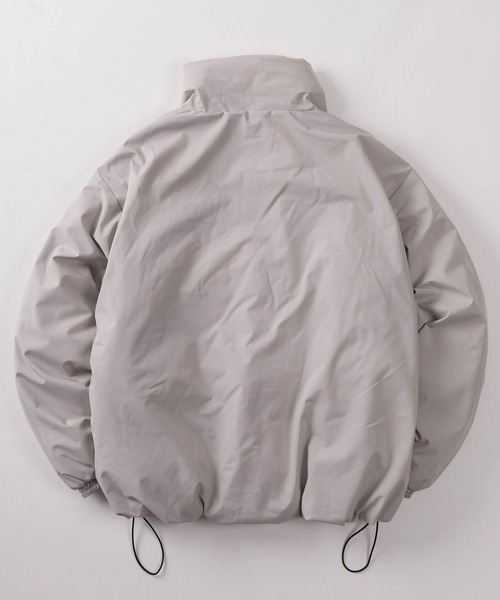 make a ray!(メイク ア レイ!)の「【88】ストレッチ ファイバーダウン スタンド ジャケット/【防風】【撥水】【ストレッチ】(ダウンジャケット/コート・メンズ・ライトグレー/チャコールグレー/ブラック/カーキ・M/L/XL)」の5枚目の写真