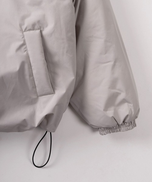 make a ray!(メイク ア レイ!)の「【88】ストレッチ ファイバーダウン スタンド ジャケット/【防風】【撥水】【ストレッチ】(ダウンジャケット/コート・メンズ・ライトグレー/チャコールグレー/ブラック/カーキ・M/L/XL)」の7枚目の写真