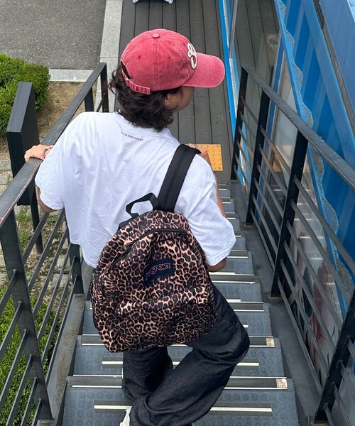 DNSR(ディーエヌエスアール)の「シグネチャーフレアデニムパンツインディゴ(デニムパンツ・メンズ・その他・SMALL/MEDIUM/LARGE/X-LARGE)」の11枚目の写真