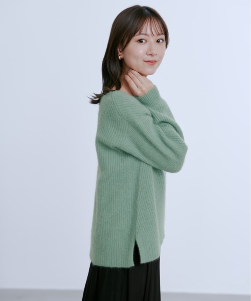 フォックスアンゴラVネックパターン柄ニット 【低身長・小柄女性