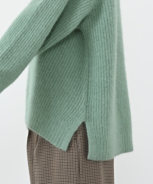 フォックスアンゴラVネックパターン柄ニット　 （COHINA） フォックスアンゴラVネックパターン柄ニット 【低身長・小柄女性