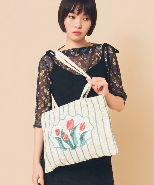 Casselini（キャセリーニ）の「Casselini(キャセリーニ)レースチューリップトート（トートバッグ・レディース・ピンク/アイボリー/グレー・FREE）」の2枚目の写真