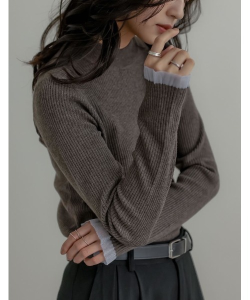 Re:EDIT（リエディ）の「[2025 WINTER COLLECTION]シアー配色フリルリブニットトップス（ニット/セーター・レディース・アイボリー/チャコール/ブラウン/ブラック・LARGE/MEDIUM）」の4枚目の写真