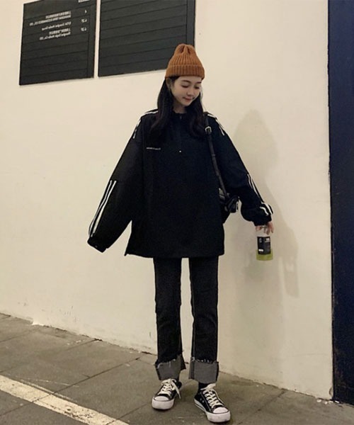 Mayree(メイリー)の「【Mayree】ハーフジップ スポーティープルオーバー(ジャージ・レディース・ブラック・SMALL/MEDIUM/LARGE)」の4枚目の写真