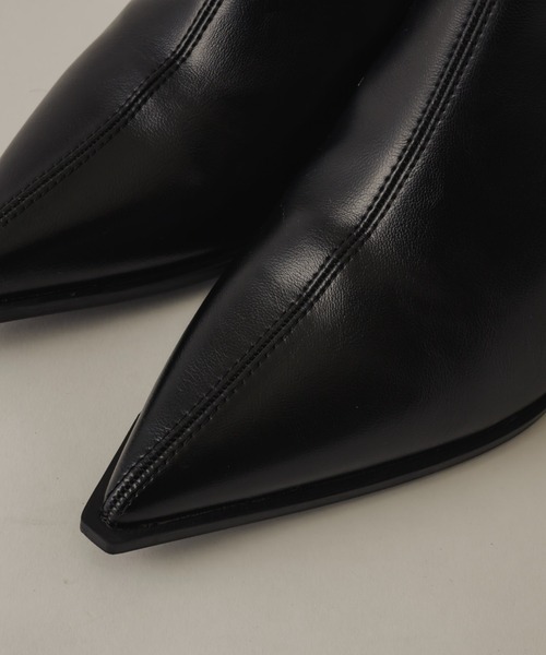 NEUNA（ヌナ）の「ポインテッドトゥショートブーツ（ブーツ・レディース・ブラック/ブラウン・36/39/38）」の14枚目の写真