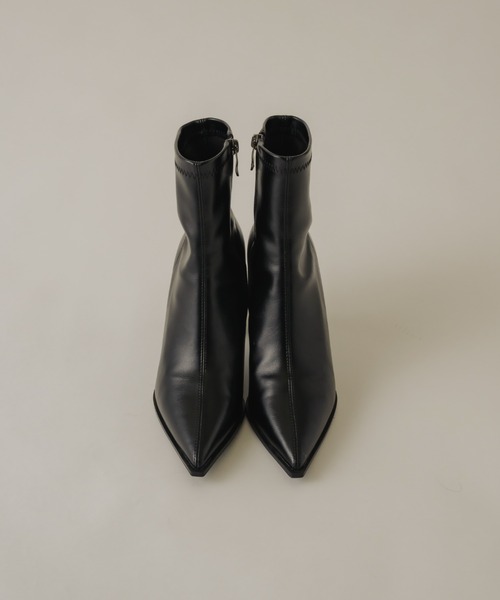 NEUNA（ヌナ）の「ポインテッドトゥショートブーツ（ブーツ・レディース・ブラック/ブラウン・36/39/38）」の20枚目の写真