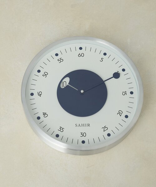 SAHIR（サヒール）の「【SAHIR サヒール】Aluminum wall clock 掛け時計（掛け時計・レディース・グリーン/オレンジ/ネイビー・0）」の2枚目の写真