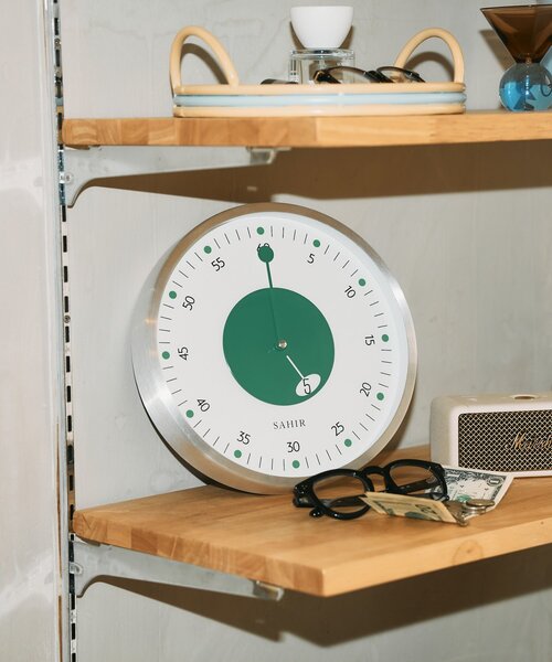 SAHIR（サヒール）の「【SAHIR サヒール】Aluminum wall clock アルミ製掛け時計（掛け時計・レディース・グリーン・0）」の3枚目の写真