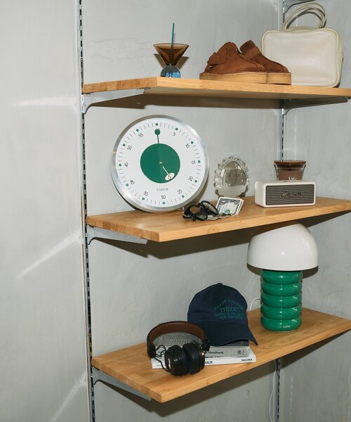 SAHIR（サヒール）の「【SAHIR サヒール】Aluminum wall clock アルミ製掛け時計（掛け時計・レディース・グリーン・0）」の4枚目の写真