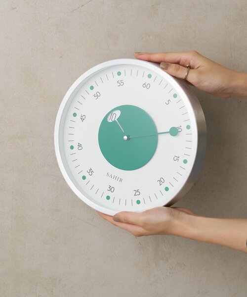 SAHIR（サヒール）の「【SAHIR サヒール】Aluminum wall clock アルミ製掛け時計（掛け時計・レディース・グリーン・0）」の5枚目の写真