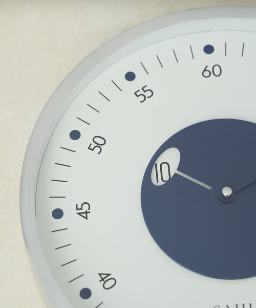 SAHIR（サヒール）の「【SAHIR サヒール】Aluminum wall clock 掛け時計（掛け時計・レディース・グリーン/オレンジ/ネイビー・0）」の15枚目の写真